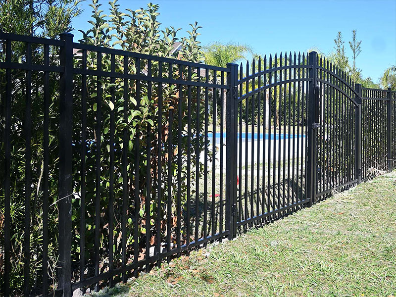 Aluminum fences in Tampa Florida are attractive