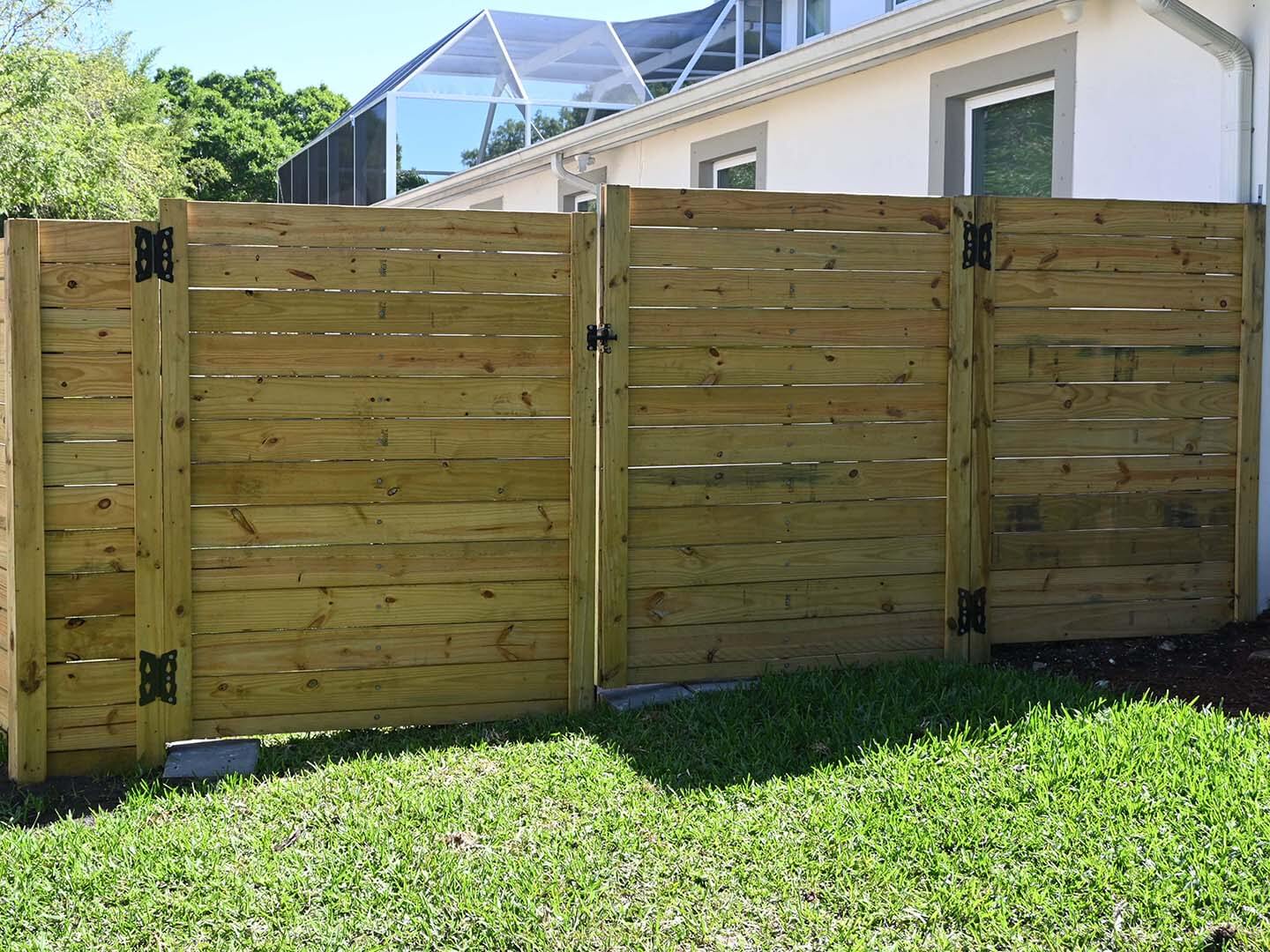 Wood fences in Tampa Florida are strong