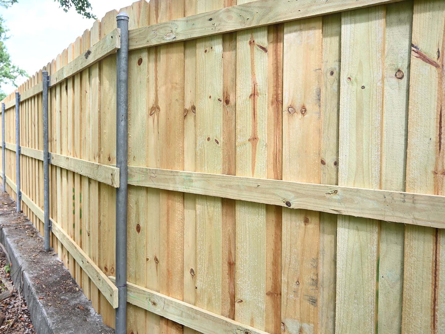 Mulberry Florida Professional fence installation in Mulberry Florida